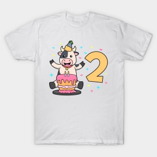 I am 2 with cow - kids birthday 2 years old T-Shirt